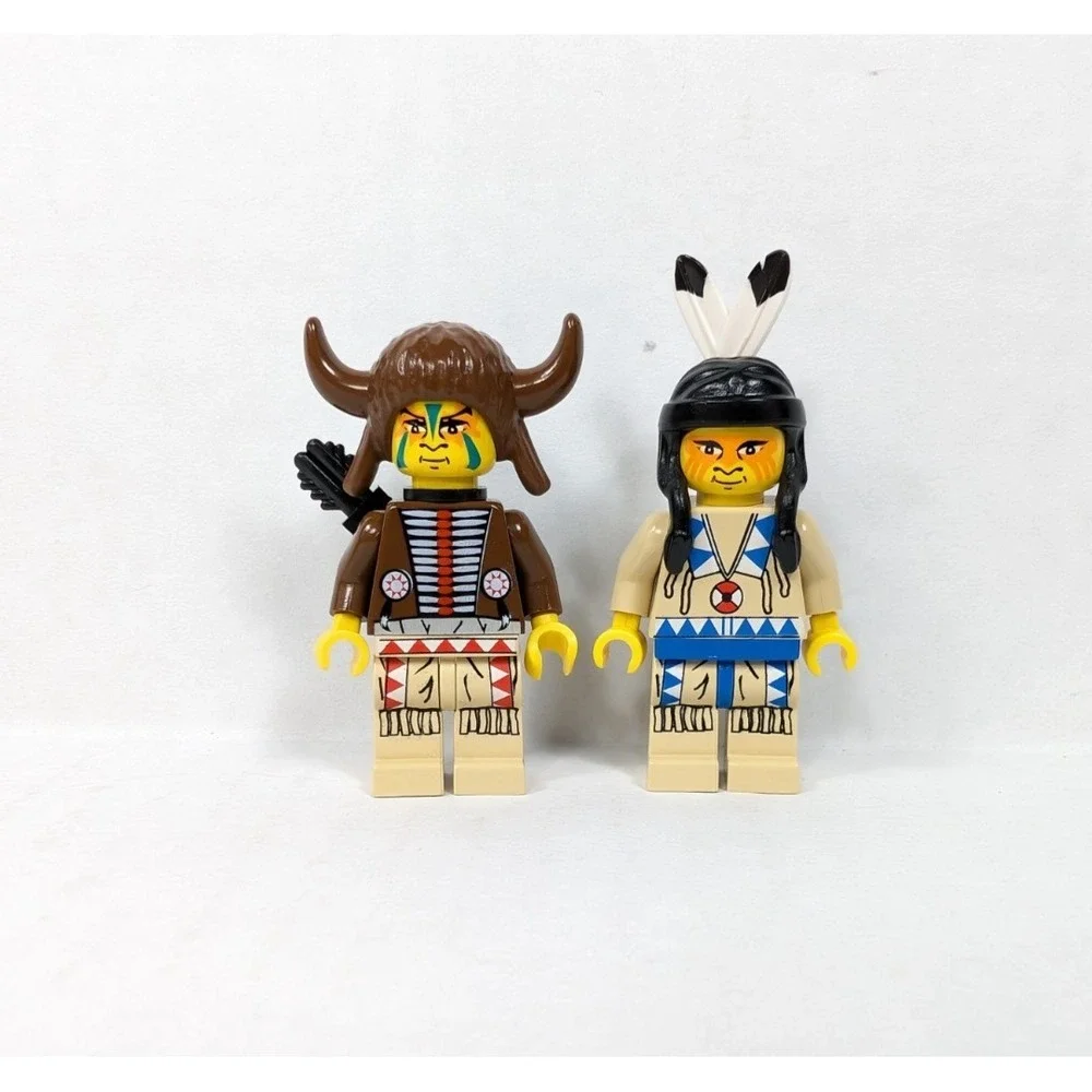 Vintage Lego Western Minifigures Native American‎ Tom O'Hawk Medicine Man